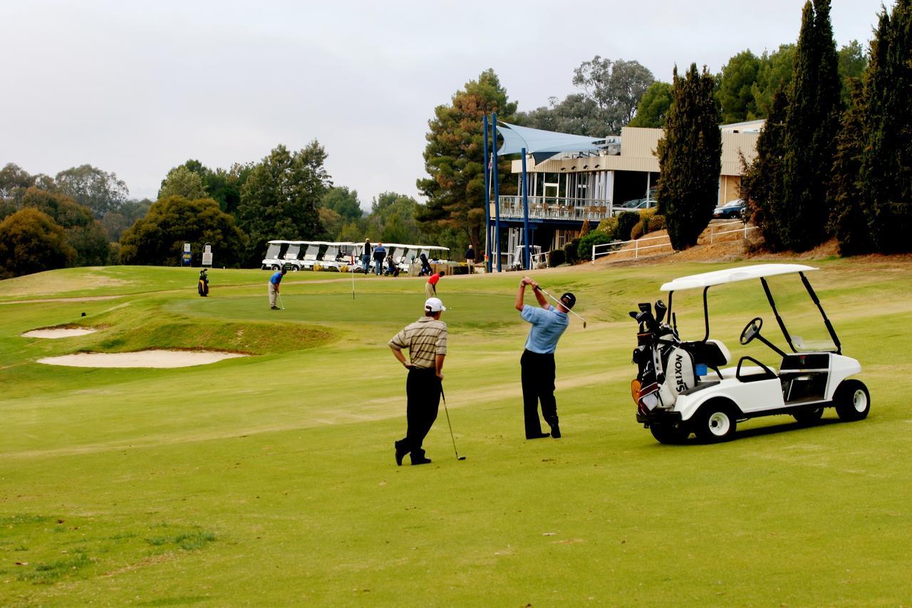 Commercial Golf Resort Albury Luaran gambar